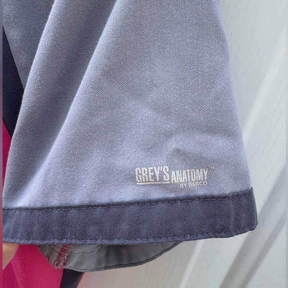 Grey’s Anatomy Scrub Set 🤩 - Picture 3 of 6